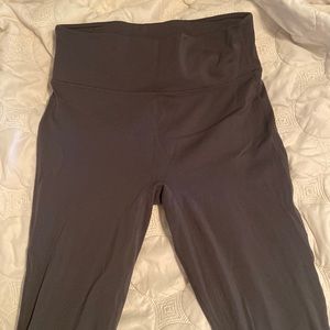 Fabletics women’s leggings size M gray high waisted EUC